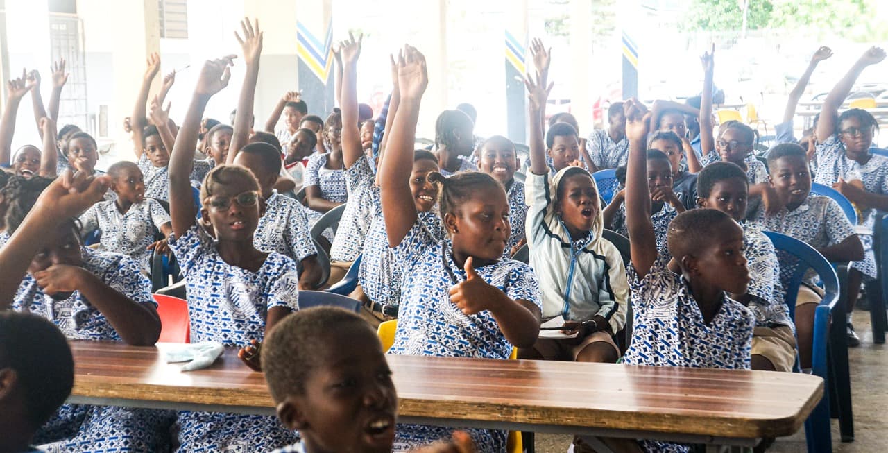 Parents and kids at Tema workshop