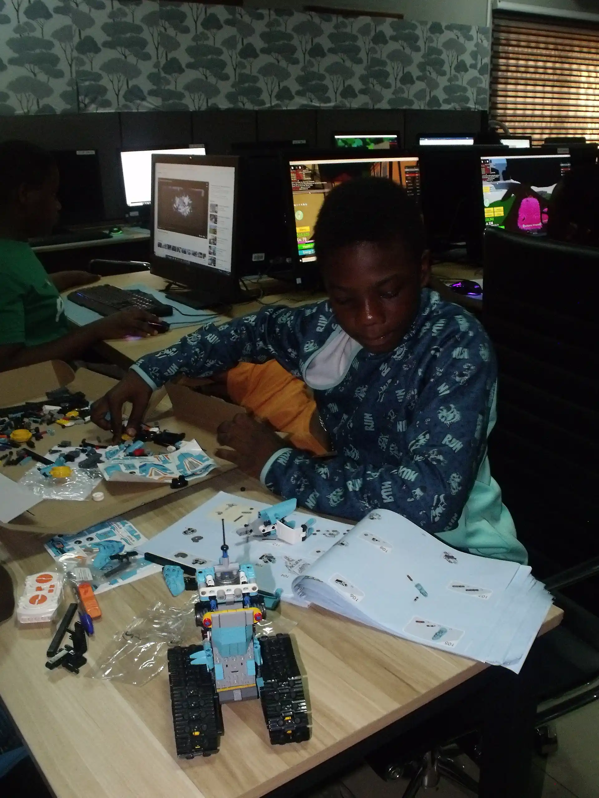 Learning by Doing, Robotics & Coding